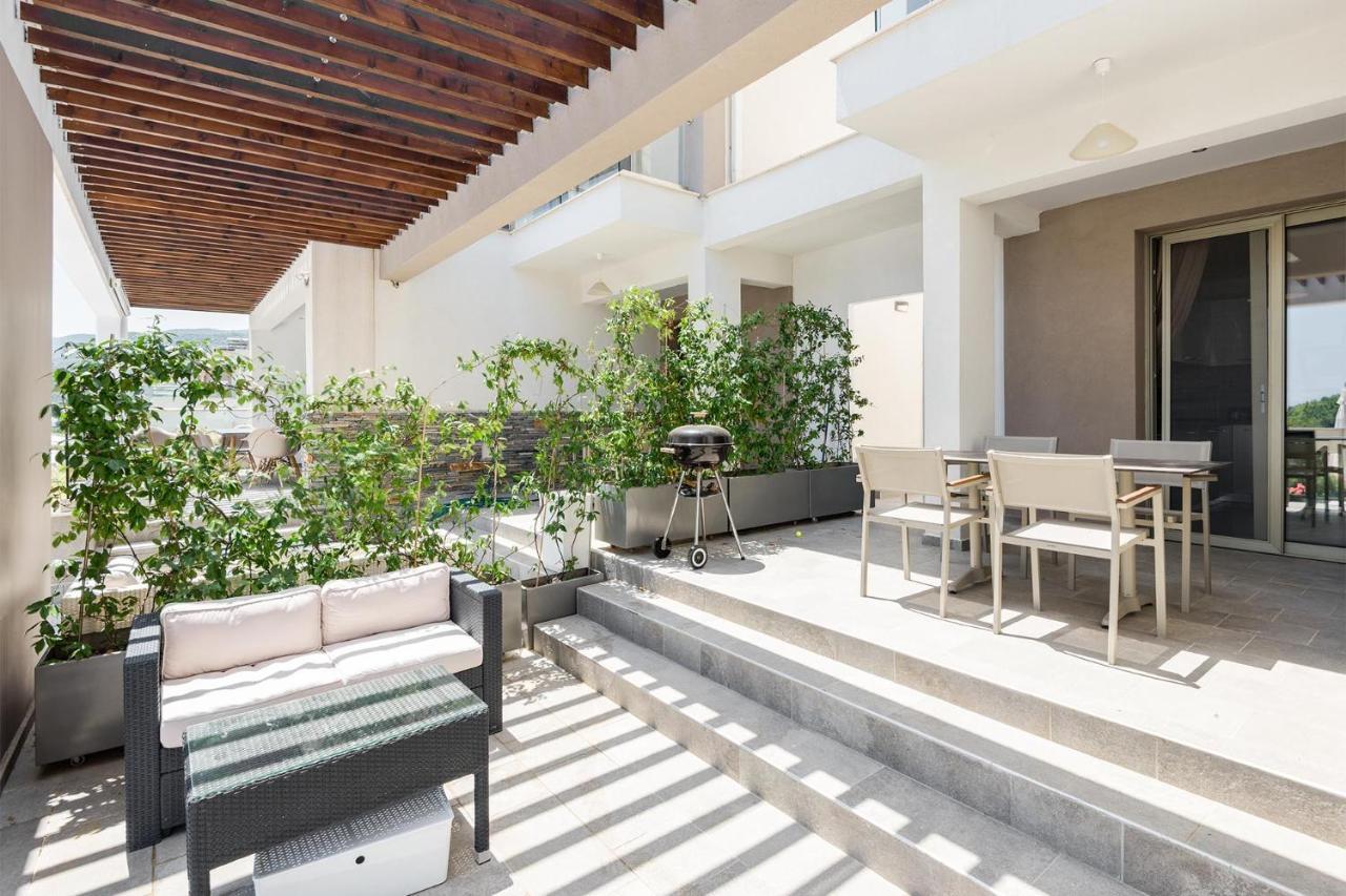 Afisia Villas サルティ エクステリア 写真