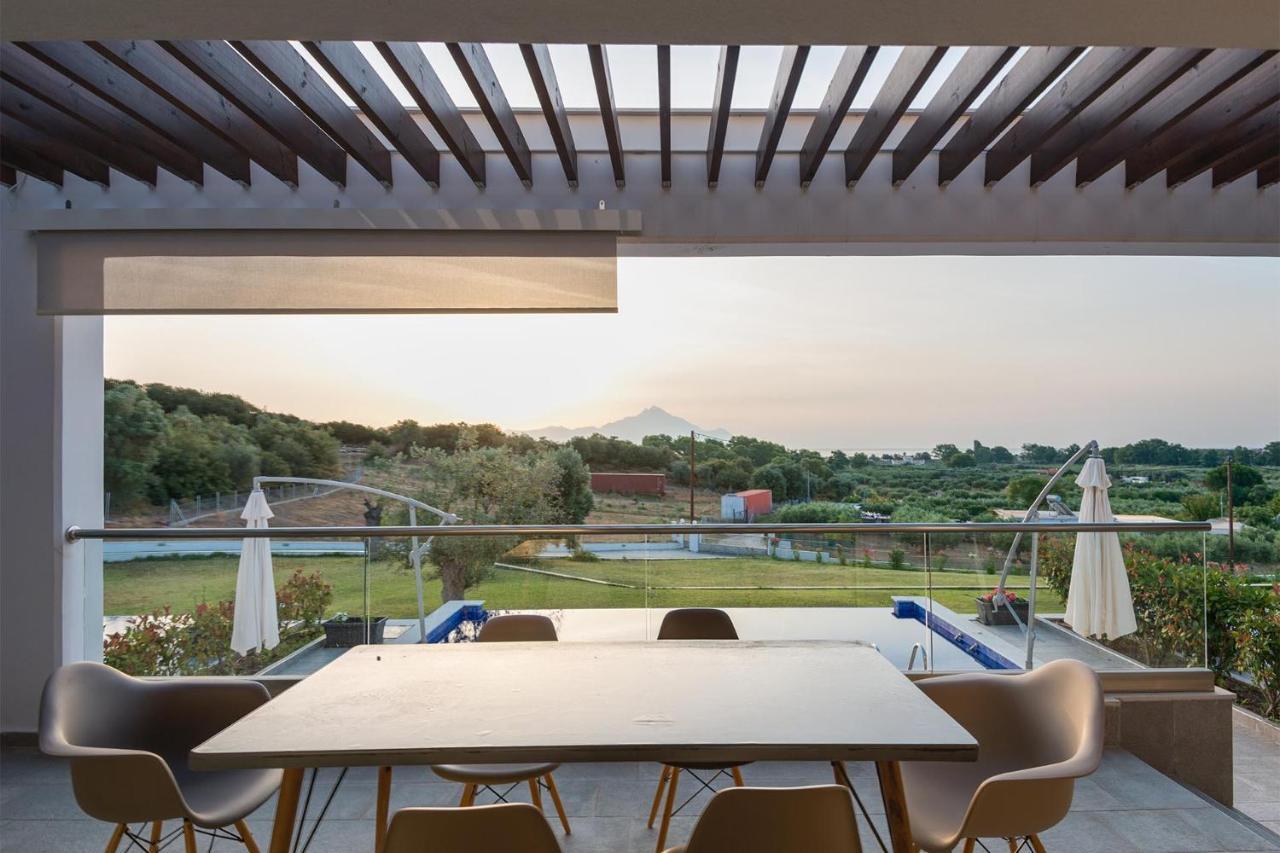 Afisia Villas サルティ エクステリア 写真