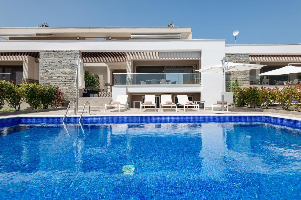 Afisia Villas サルティ エクステリア 写真