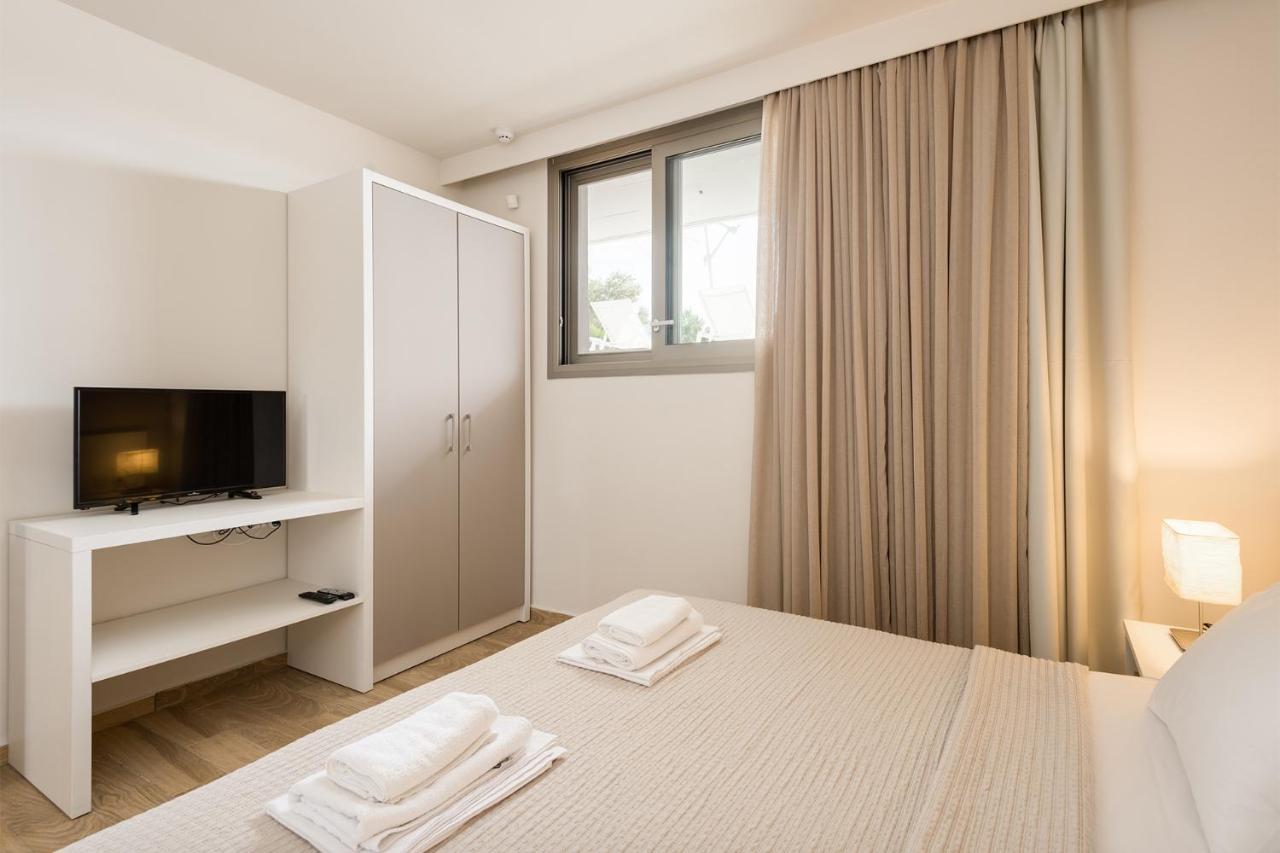 Afisia Villas サルティ エクステリア 写真